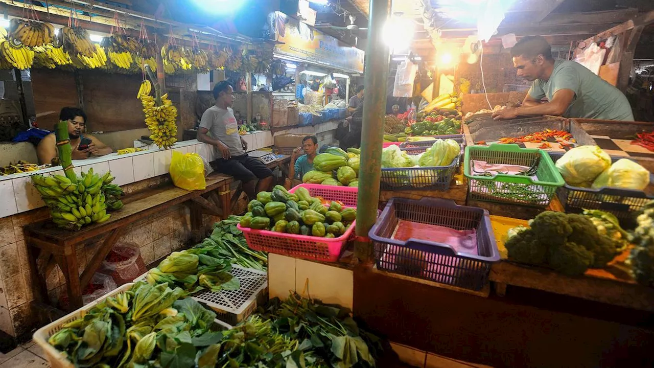 Indonesia Deflasi Lagi, Ekonom Usul Pemerintah Perluas Lowongan Kerja