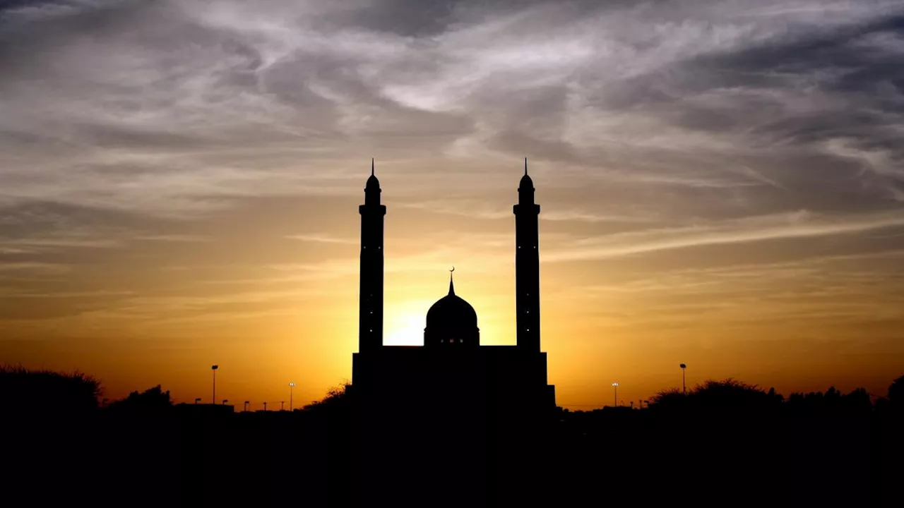 Jadwal Sholat DKI Jakarta, Jawa dan Seluruh Indonesia Hari Ini Kamis 3 Oktober 2024