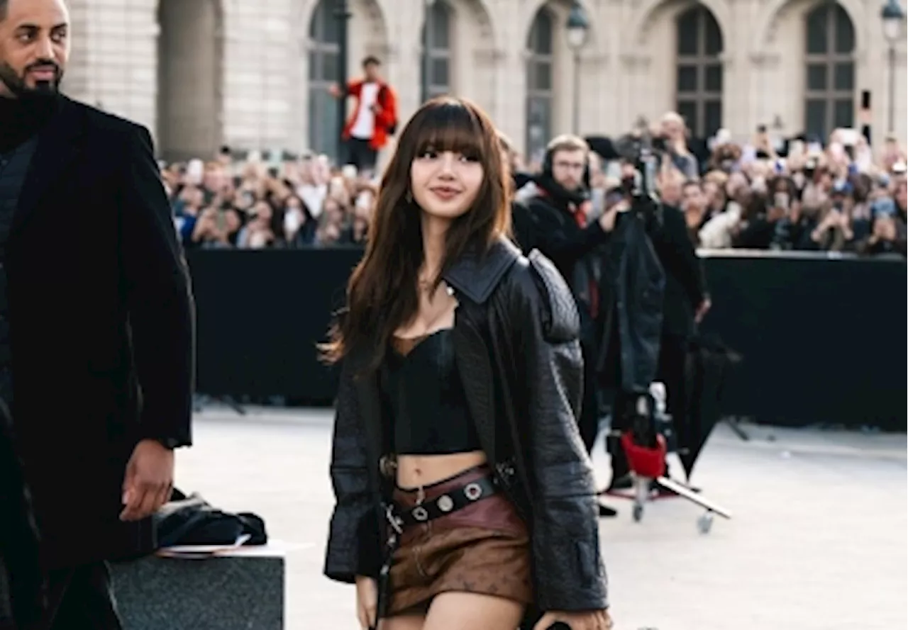 Blackpink’s Lisa wows crowds at Louis Vuitton Paris show, seen chatting with LVMH CEO Arnault and wife (VIDEO)