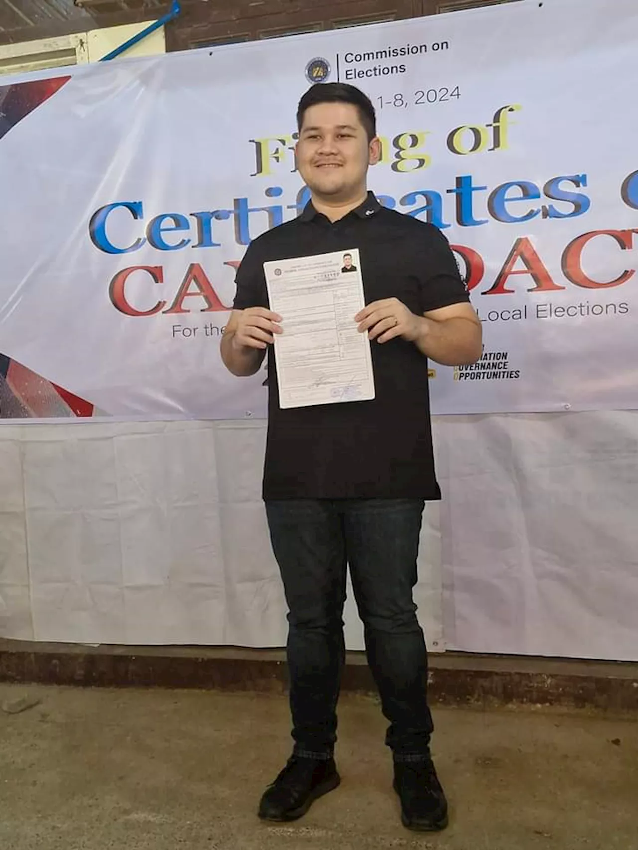 Rigo Duterte, son of Davao City Rep. Duterte, files COC for councilor