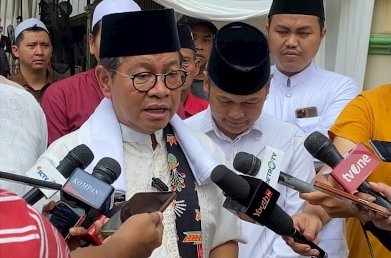 Cagub Pramono Anung Kenang Jasa Dai Sejuta Umat