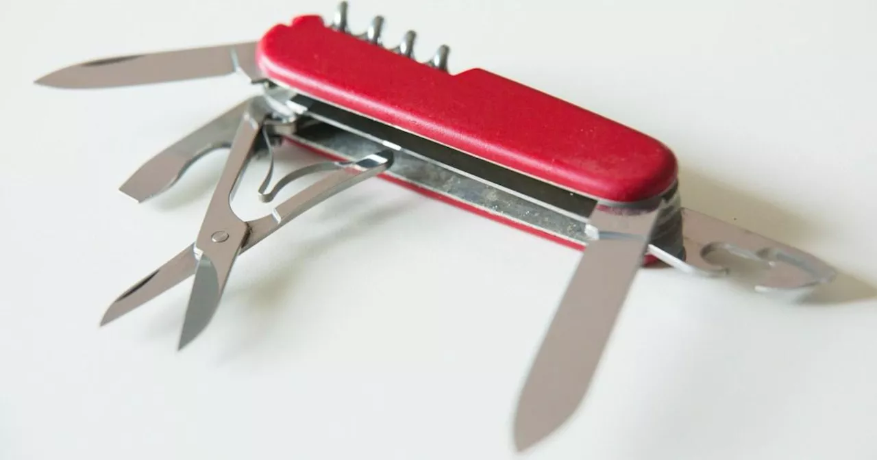 Surgeon used Swiss army knife he uses to cut up lunch on a patient