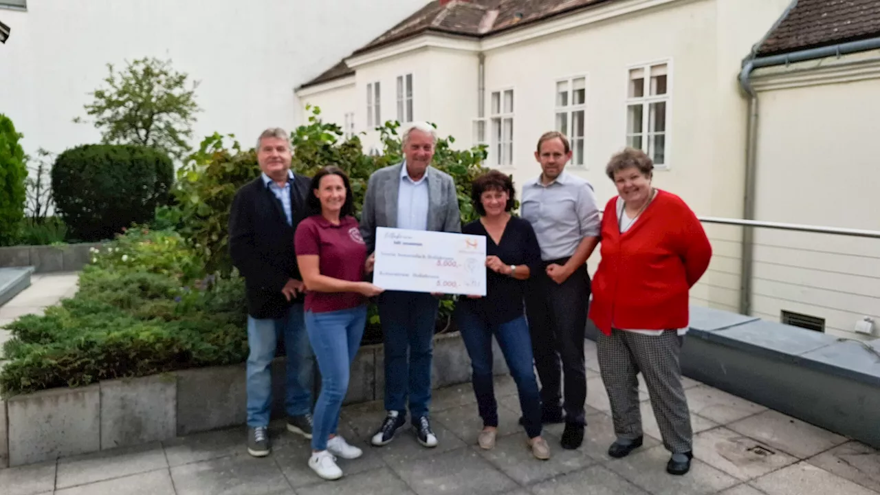 Nach Hochwasser: Erste Spenden in Hollabrunn übergeben