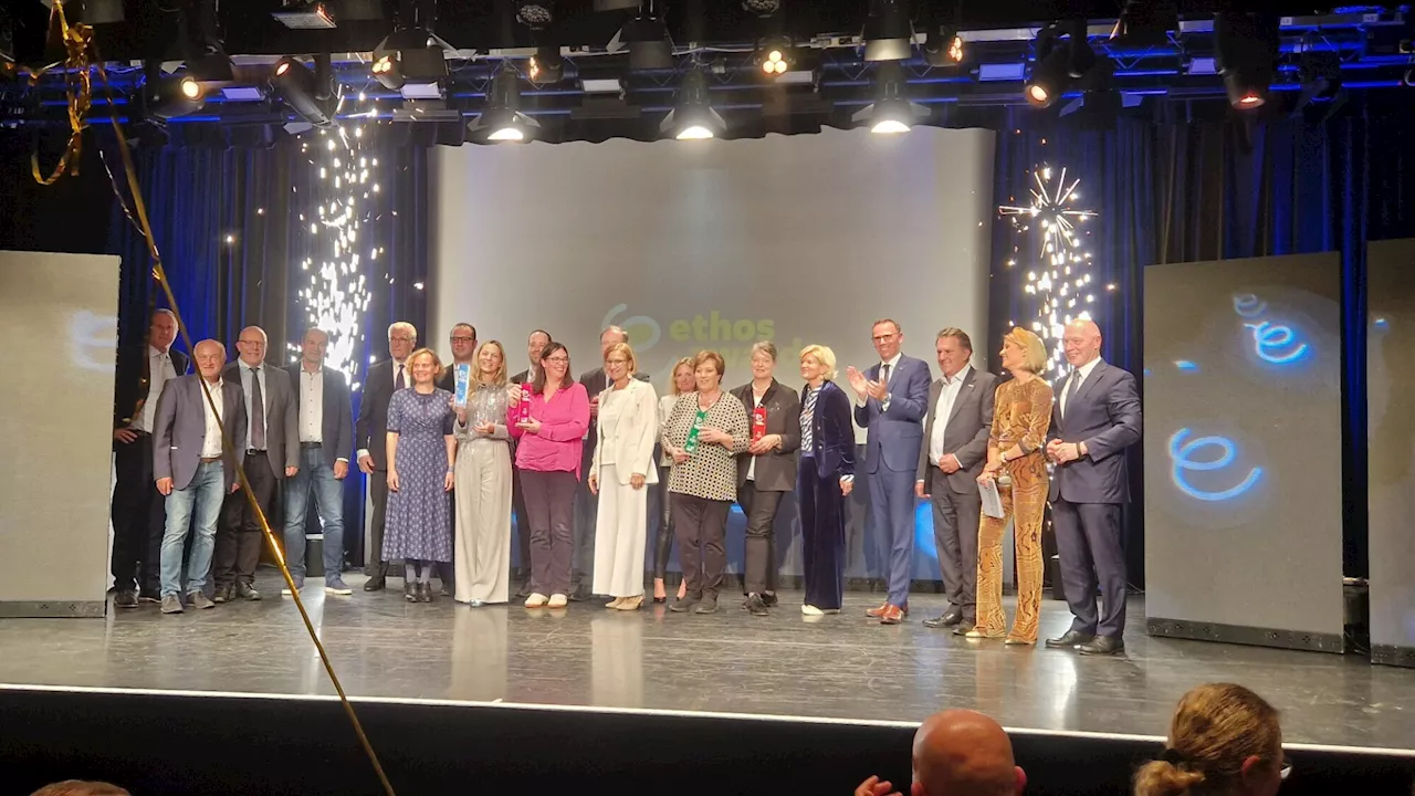 Soziales Engagement hat viele Gesichter: Erster ethos award verliehen