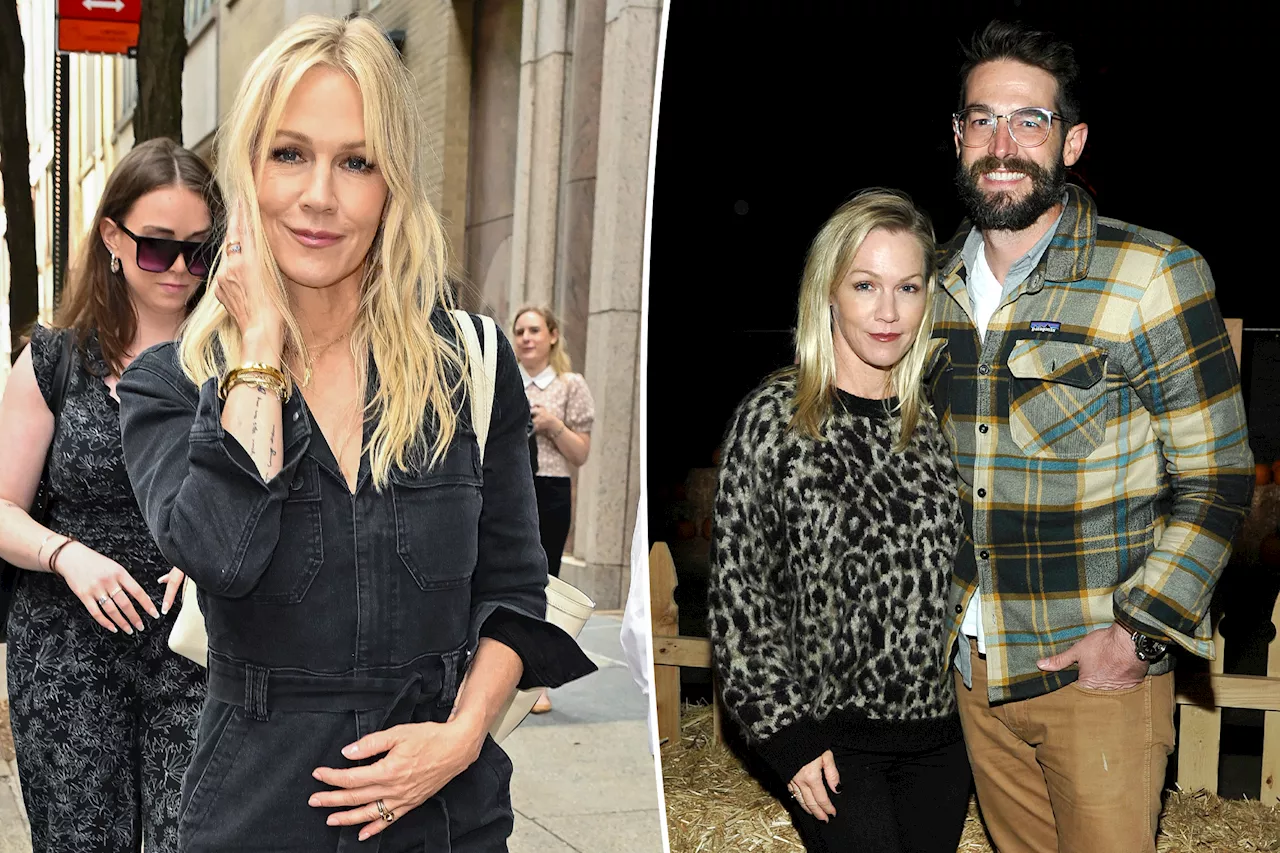 Jennie Garth reveals she suffered two consecutive miscarriages after marrying Dave Abrams