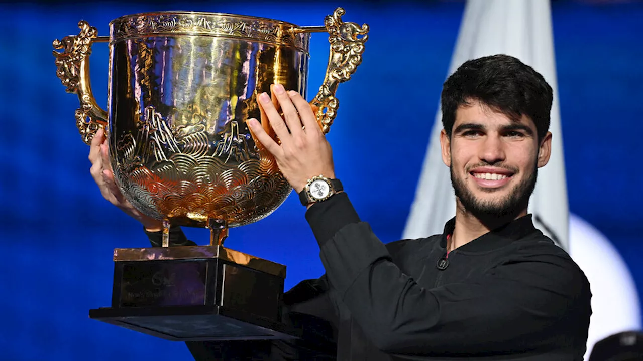 Alcaraz vence a Sinner en un nuevo clásico del tenis mundial