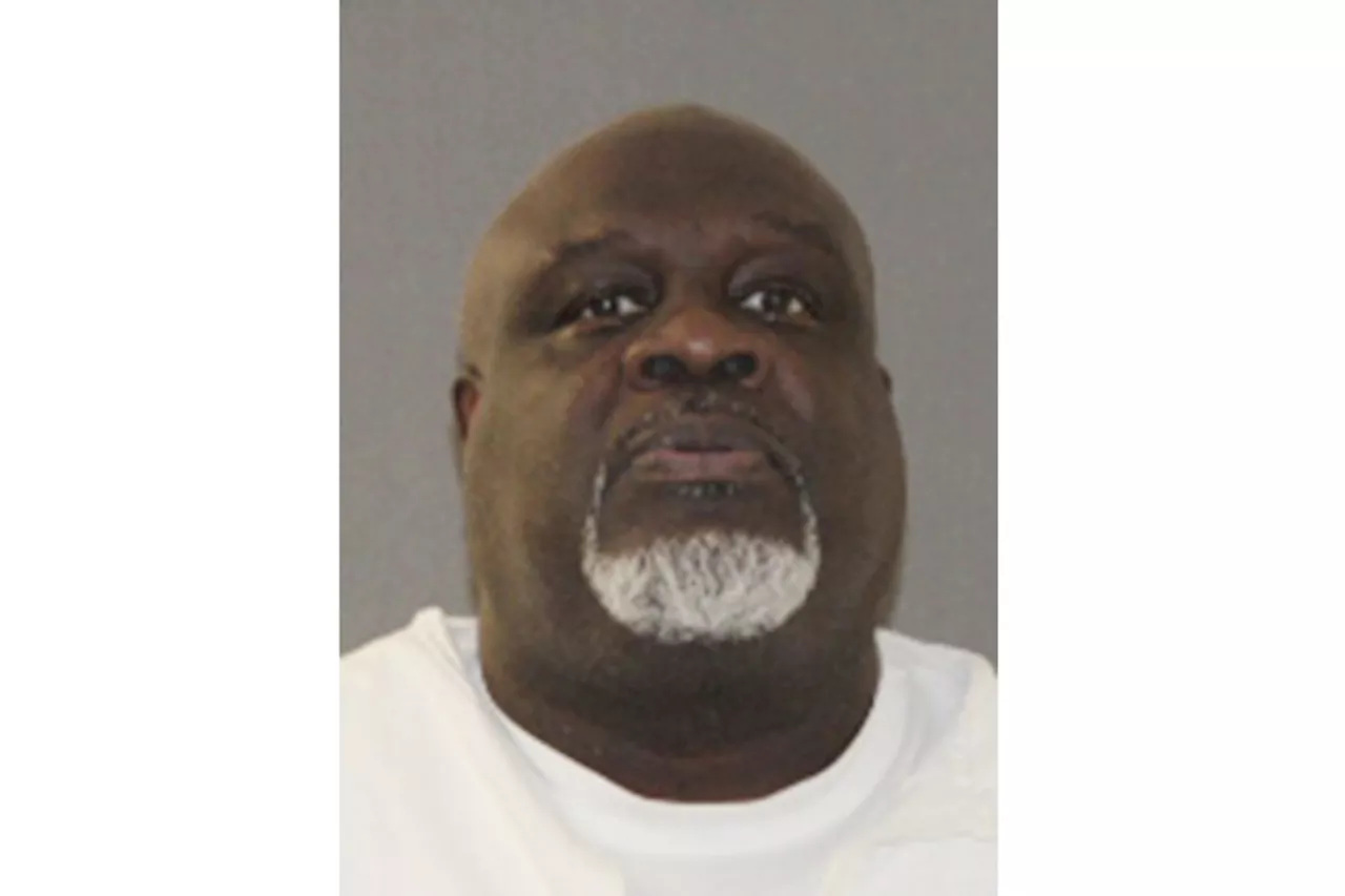 A Texas man is executed for fatally stabbing twin teenage girls in 1989