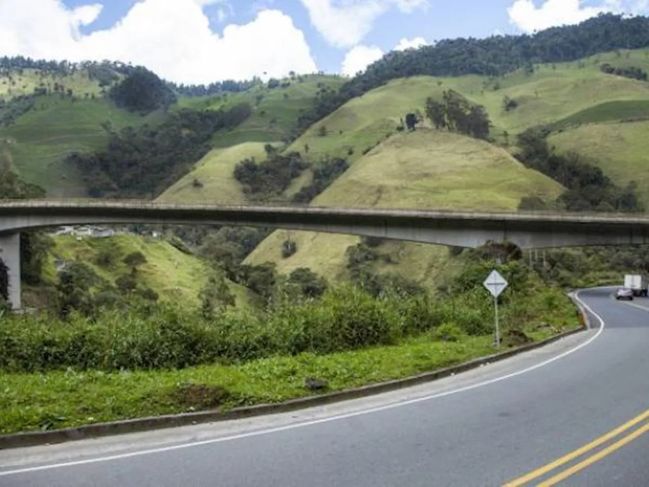 El Invías adjudicó cuatro proyectos del programa Colombia Avanza por $39.594 millones