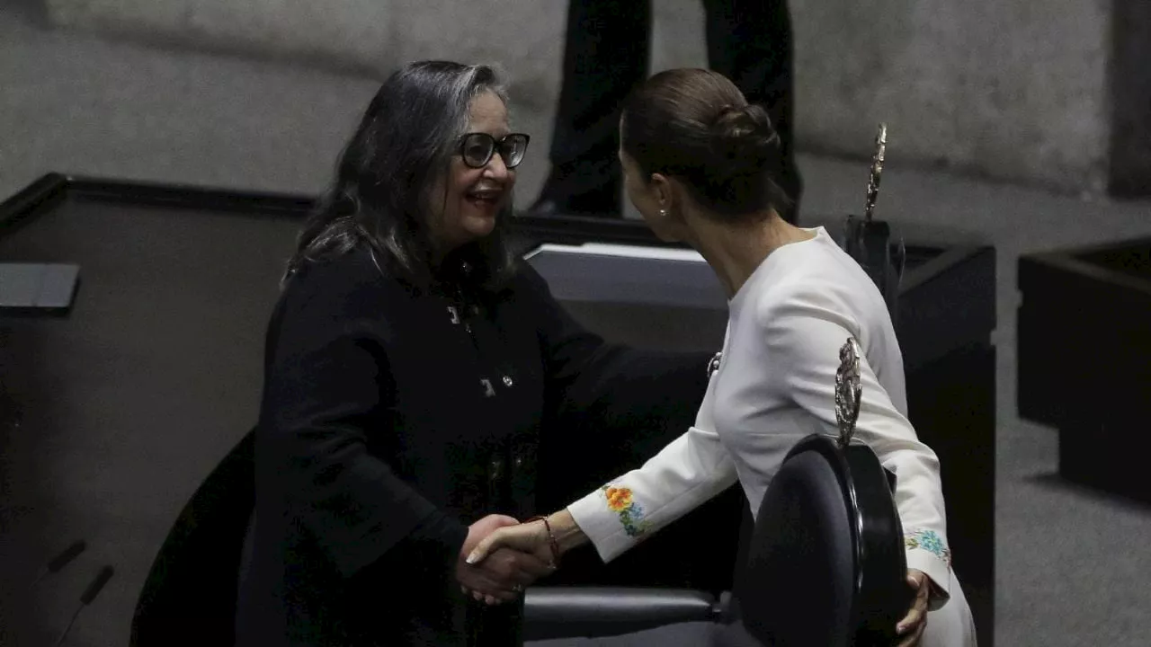 AMLO evita saludar a ministra Norma Piña en toma de protesta de Sheinbaum