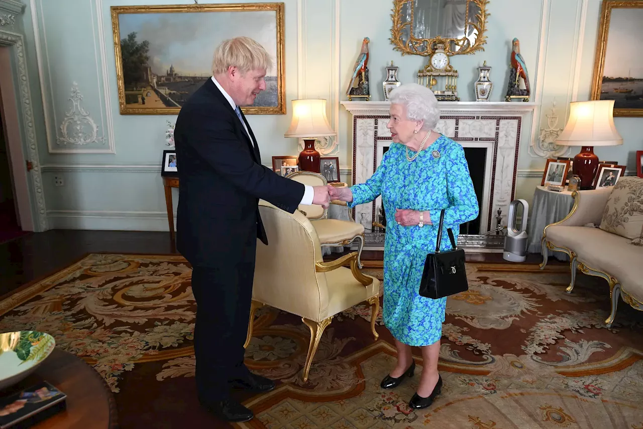 Boris Johnson Diz Que Rainha Isabel II Tinha Cancro