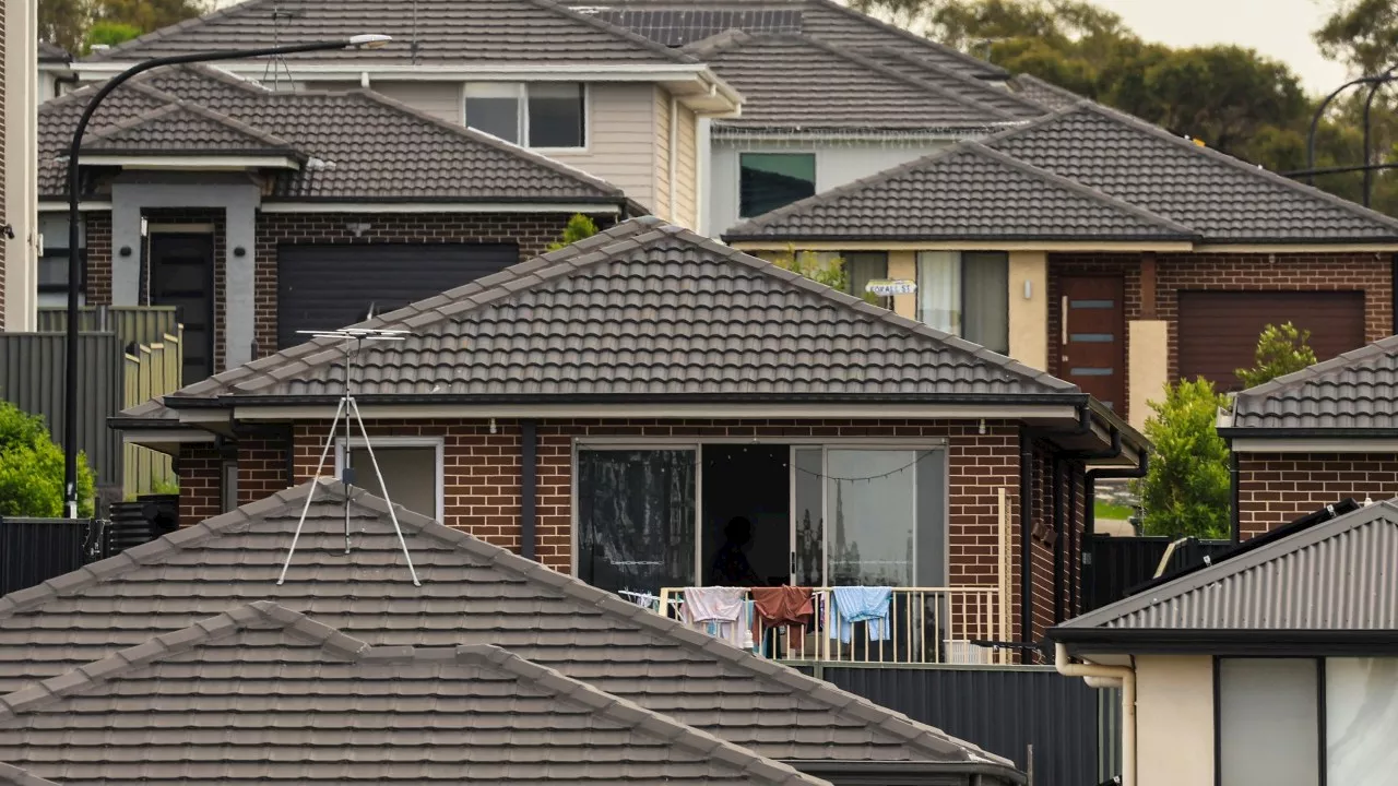 Albanese govt under fire for housing failure with Australian dream ‘slipping further away’