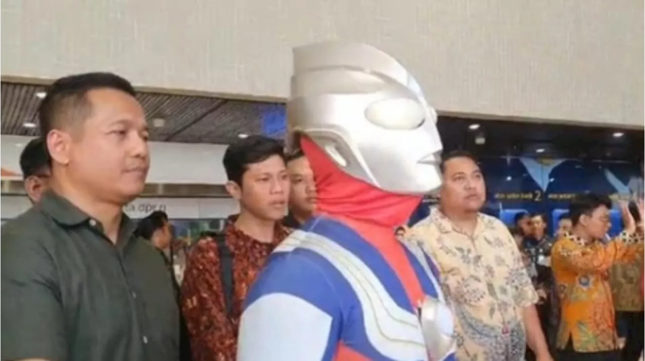 Profil dan Kekayaan Jamaludin Malik, Pakai Kostum Ultraman saat Mau Dilantik Jadi Anggota DPR