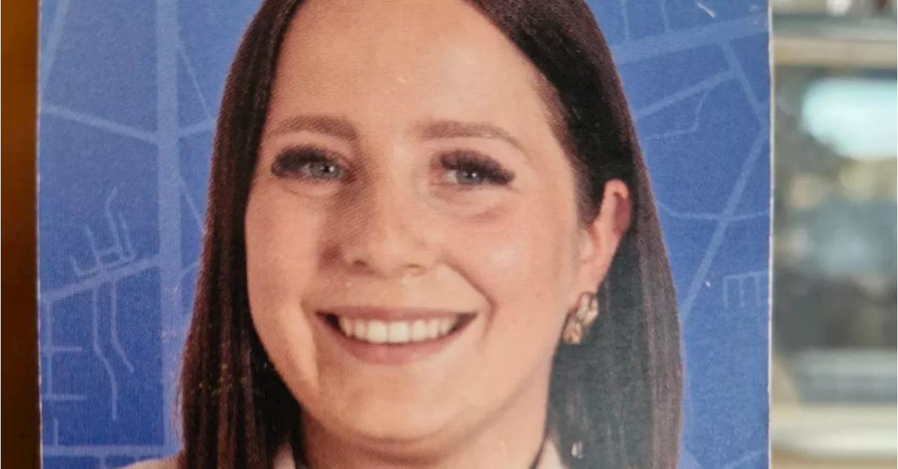 «Ancienne fille de l’échevin des finances de Dinant»: l’erreur sur la carte de visite électorale de Céline