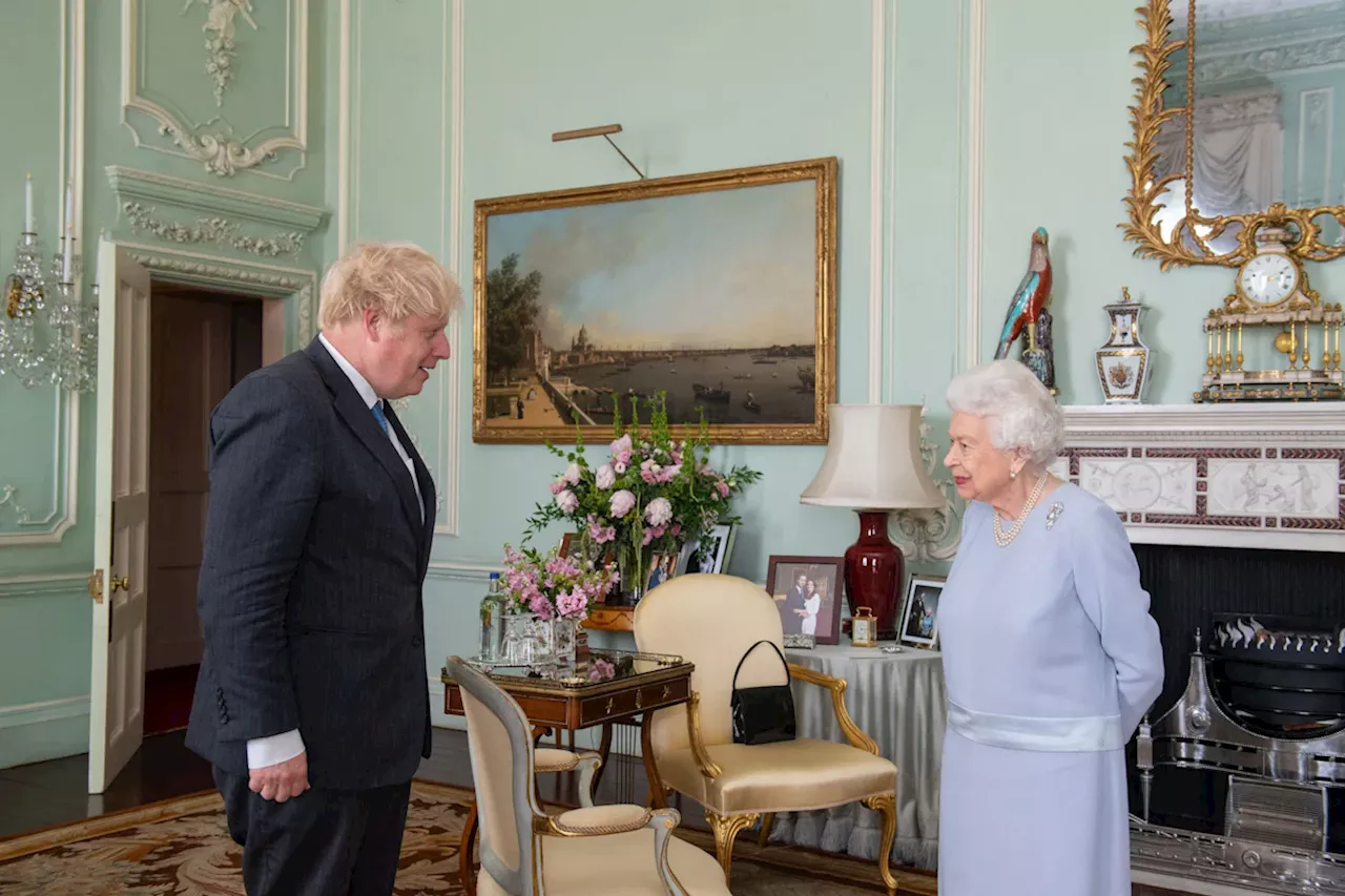 Promi-News: Boris Johnson plaudert über Todesursache der Queen