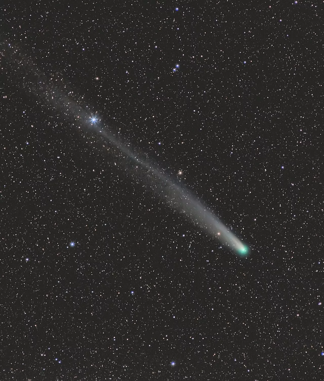 Outubro terá a maior Superlua do ano e o 'cometa do século' em brilho máximo