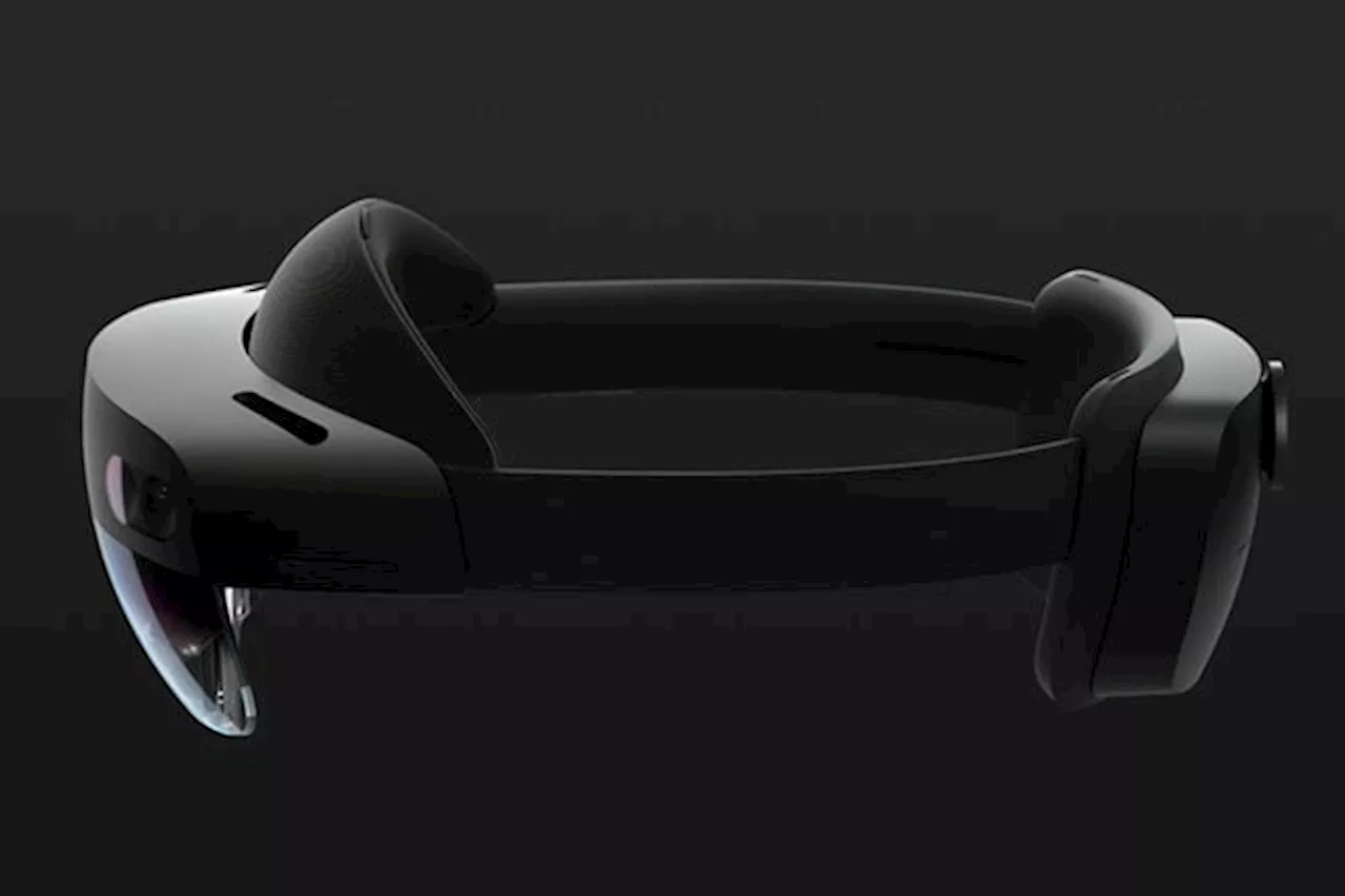 Microsoft throws in the towel on HoloLens 2