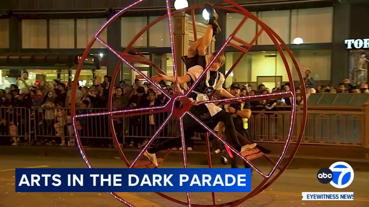 Tens of thousands of people show out for Arts in the Dark Halloween Parade in the Loop