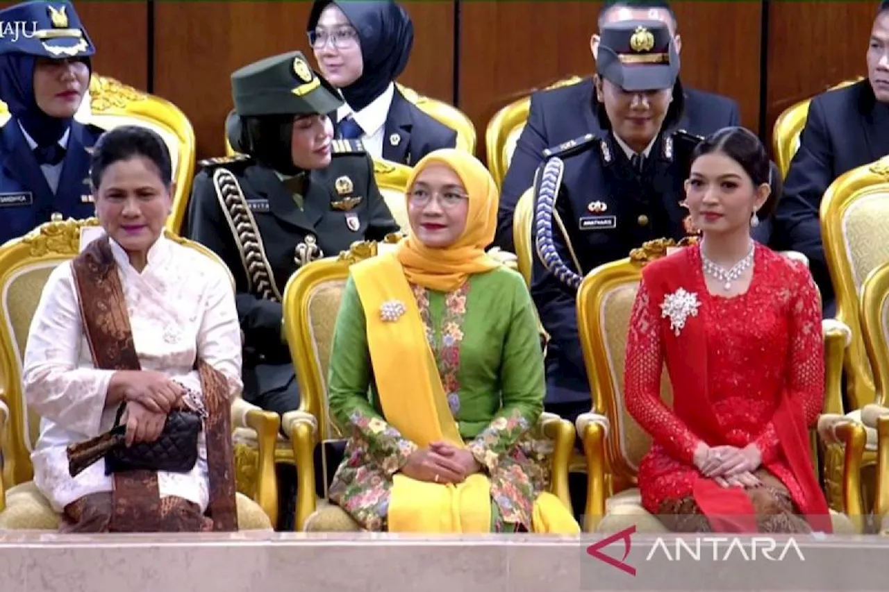 Kebaya 'Merah Putih' Selvi Ananda dan Iriana simbolkan cinta Indonesia