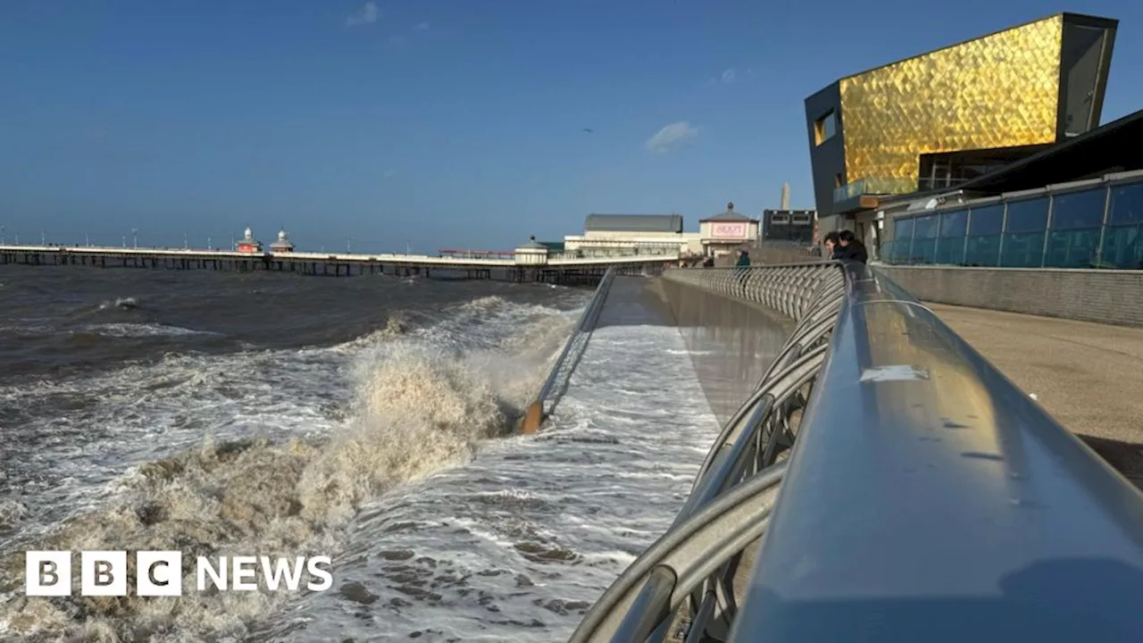 Blackpool Promenade RNLI warning as Storm Ashley hits