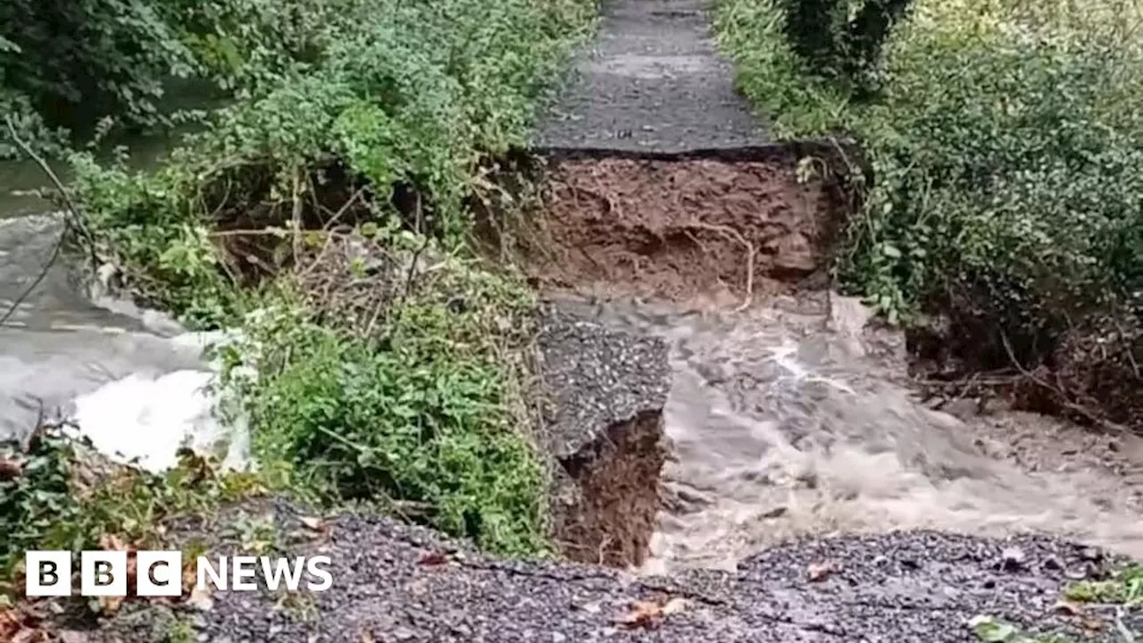 Large Hole Opens in River Thames Towpath Near Kew Gardens