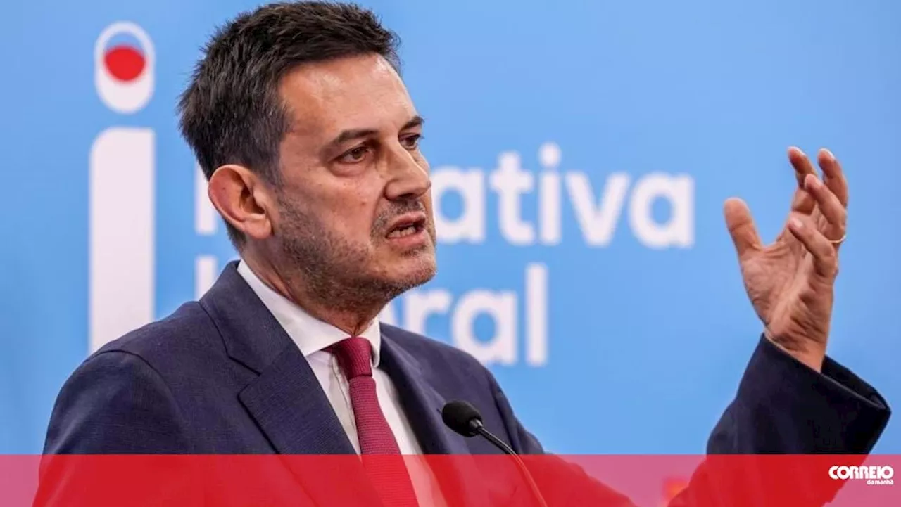 Rui Rocha compara PSD e PS a casal com proposta semelhante