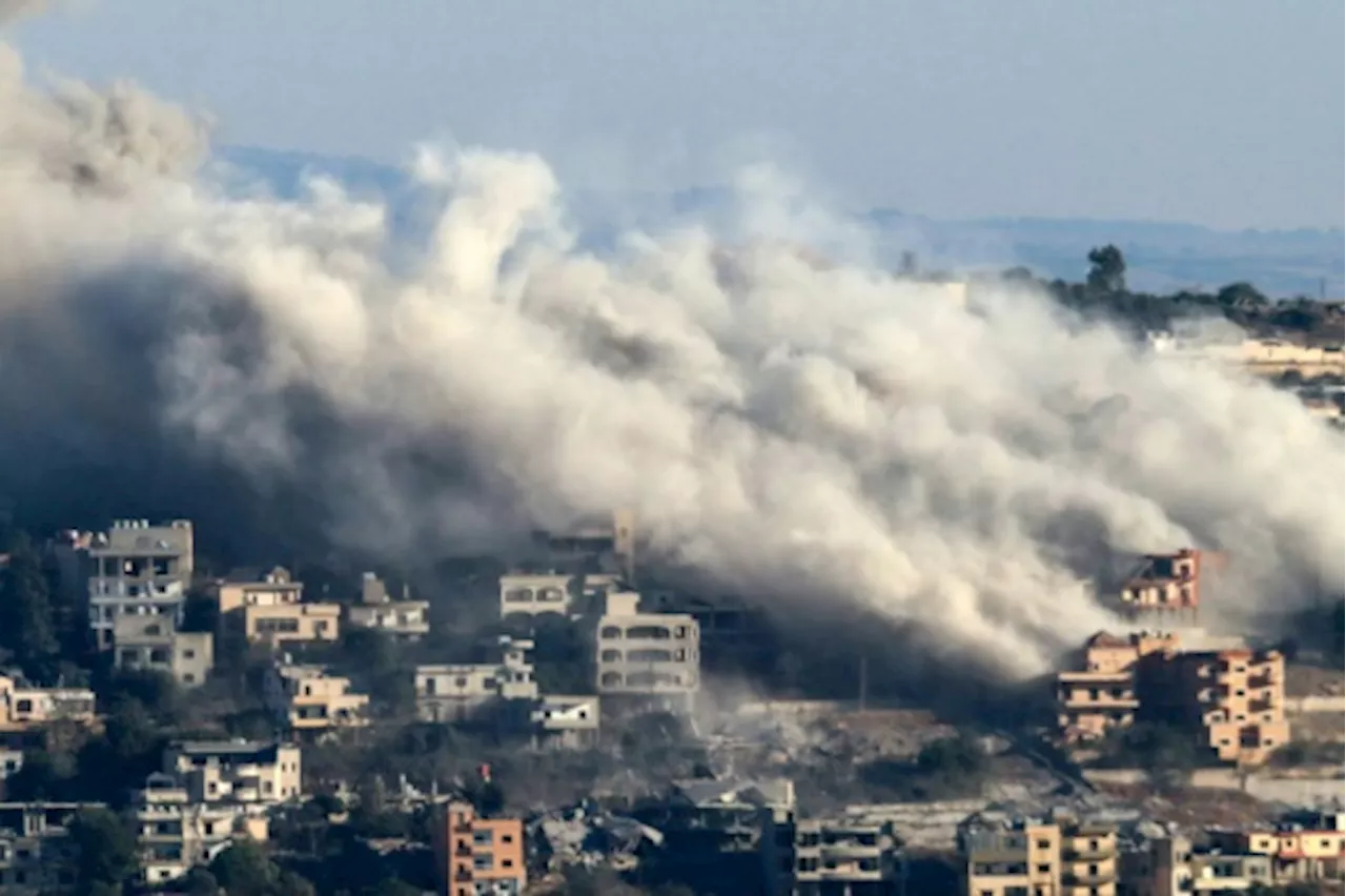 Israël bombarde le Hezbollah au Liban, des dizaines de morts à Gaza