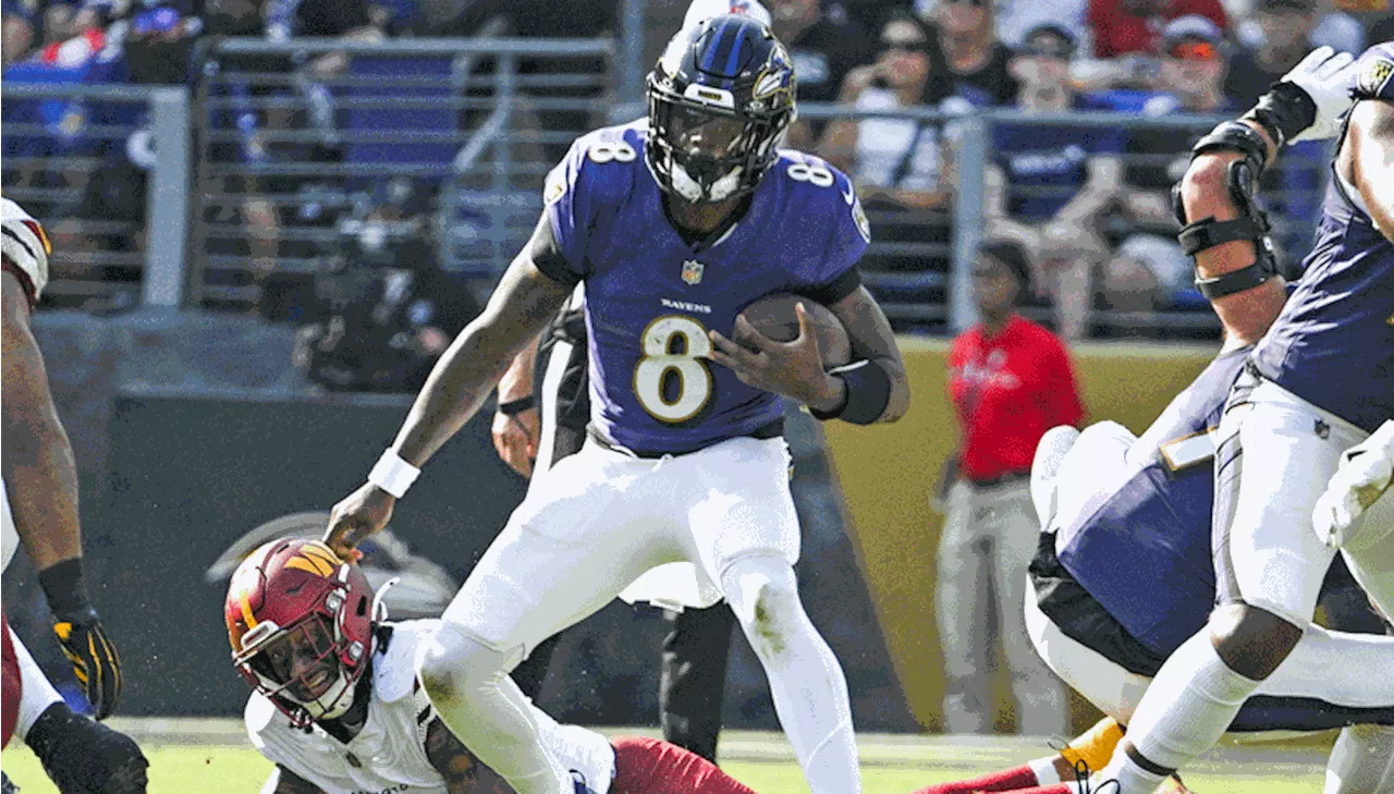 Ravens vs Buccaneers Picks & Predictions for MNF: Lamar Leads Baltimore to Victory