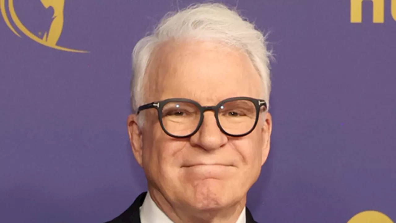 Steve Martin sends fans into a frenzy as he pokes fun at Meryl Streep and Martin Short romance...