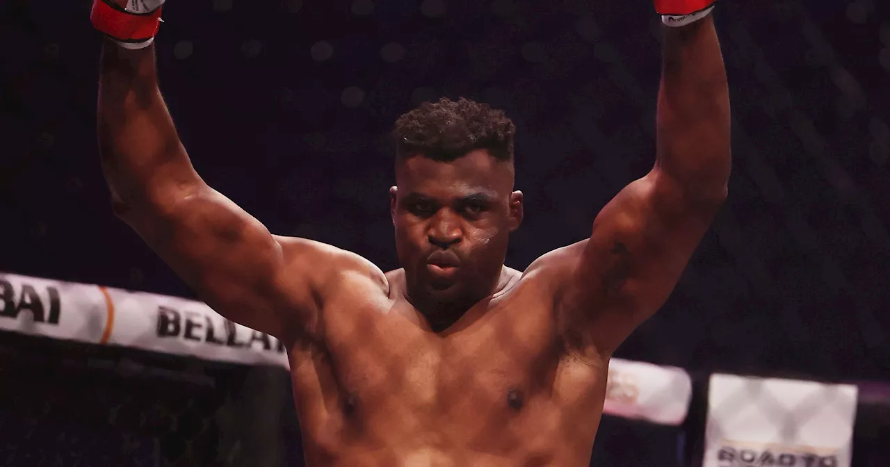 Francis Ngannou foudroie Renan Ferreira au 1er round, pour son retour en MMA et son premier combat au PFL