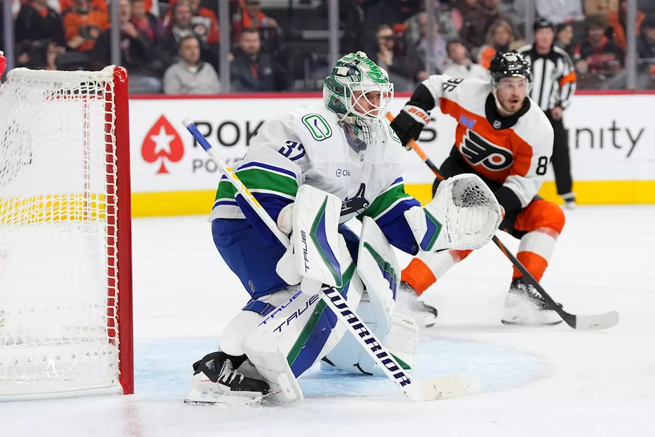 Kevin Lankinen stops 26 shots, Vancouver Canucks blank Philadelphia Flyers 3-0