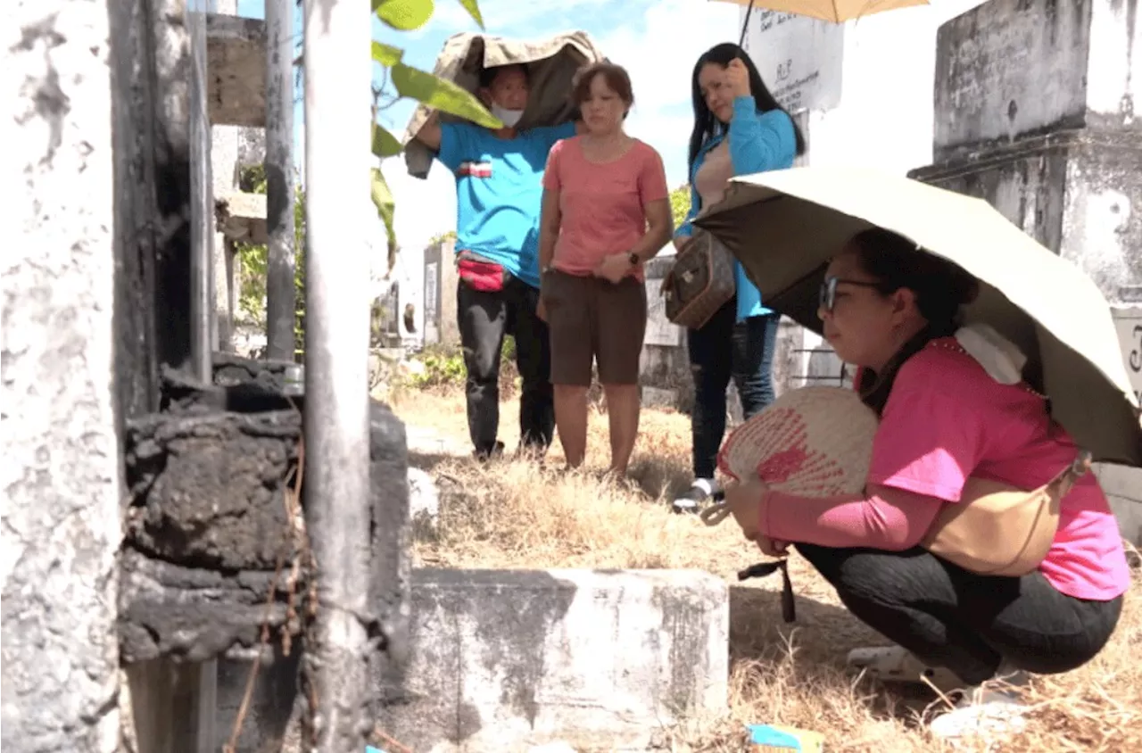 Songs for the dead keep spirit of Undas alive in San Carlos City