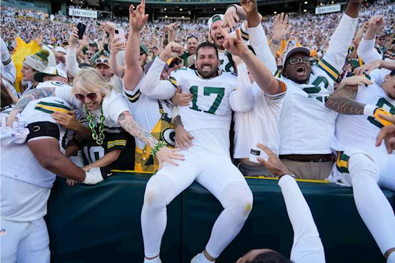 Brandon McManus' field goal on the final play gives Packers a 24-22 victory over Texans