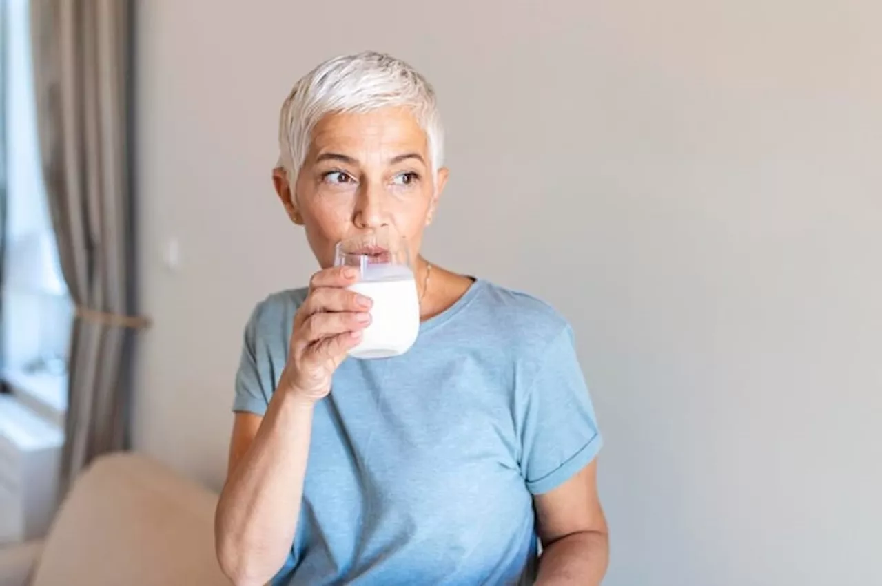 Cegah Osteoporosis Ini Minuman Alternatif Bagi Anda yang Lactose Intolerance