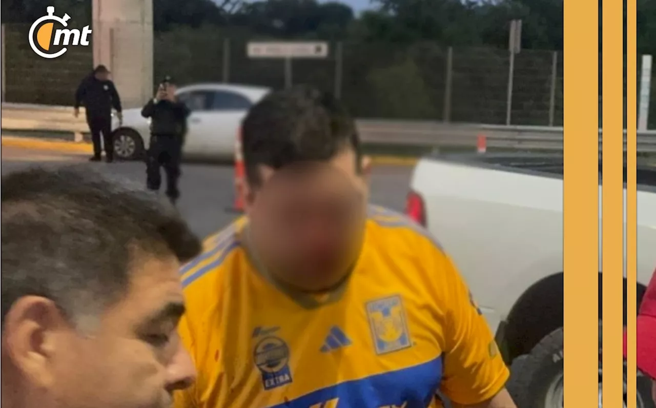 Aficionado de Tigres es agredido por barristas de Rayados