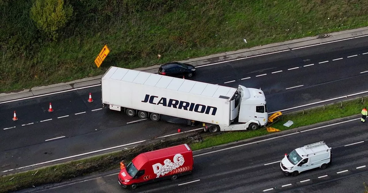 A jackknifed lorry caused major traffic chaos after a Storm Ashley