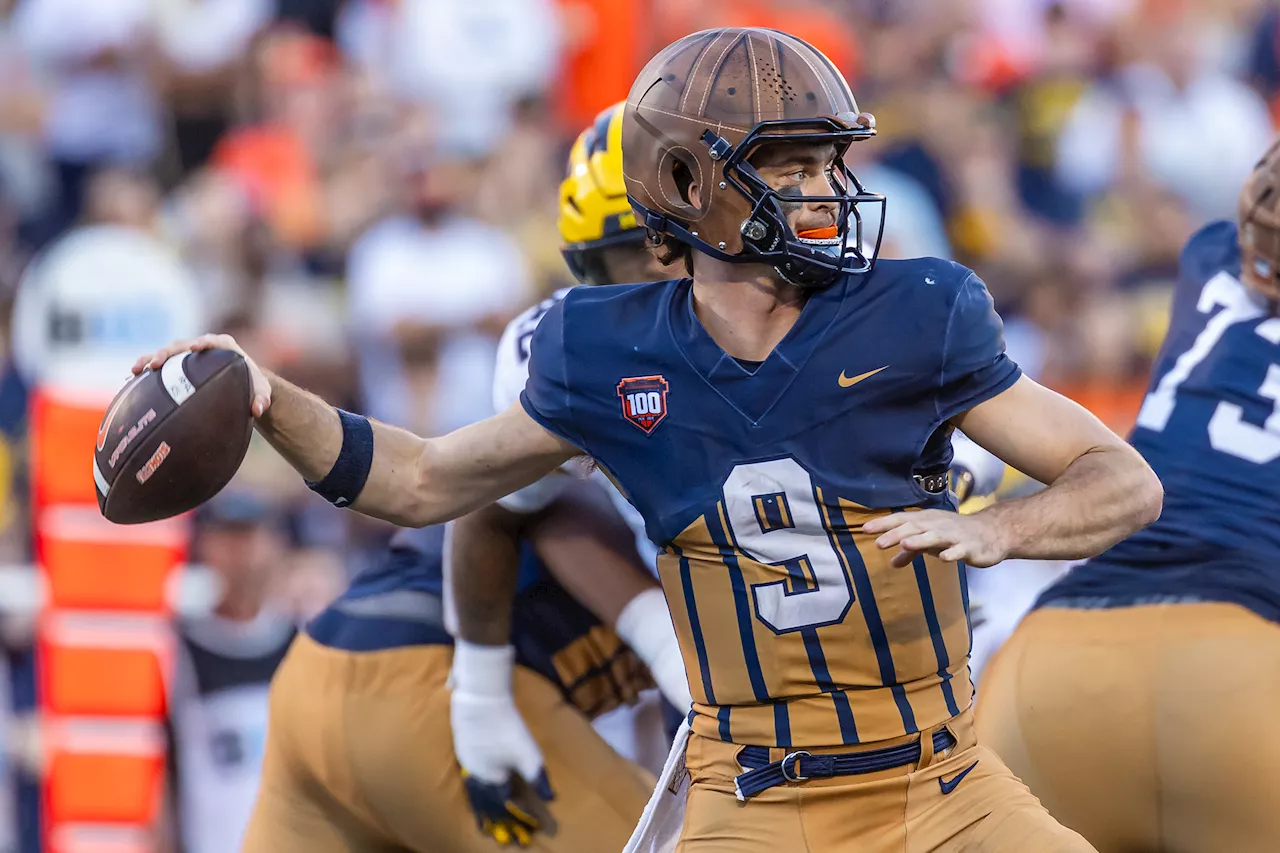 Illinois to face No. 1 Oregon in first game vs. top-ranked opponent in 17 years