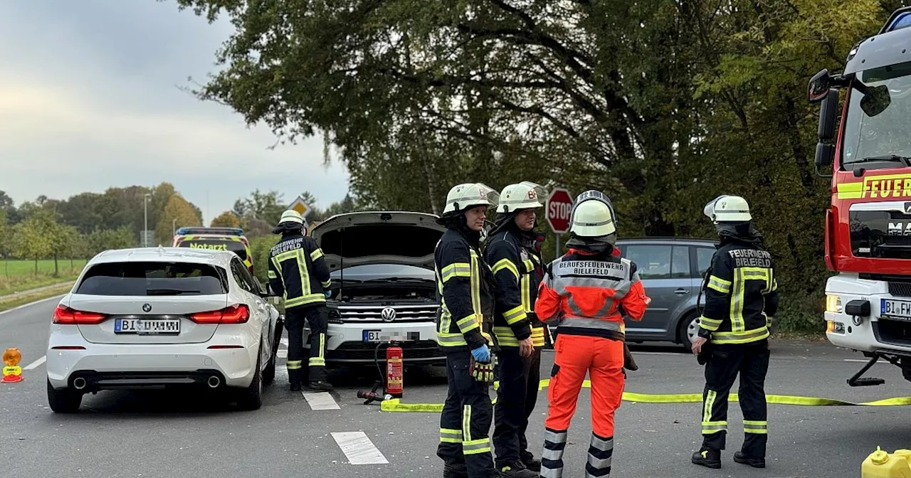 Schwerer Unfall im Bielefelder Süden: Zwei Kleinkinder und vier Erwachsene betroffen