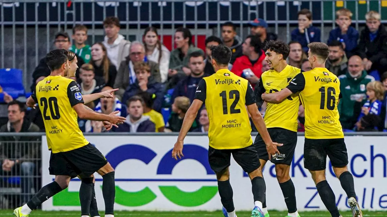 NAC verslaat PEC in Zwolle met 2-1, twee treffers van Ómarsson