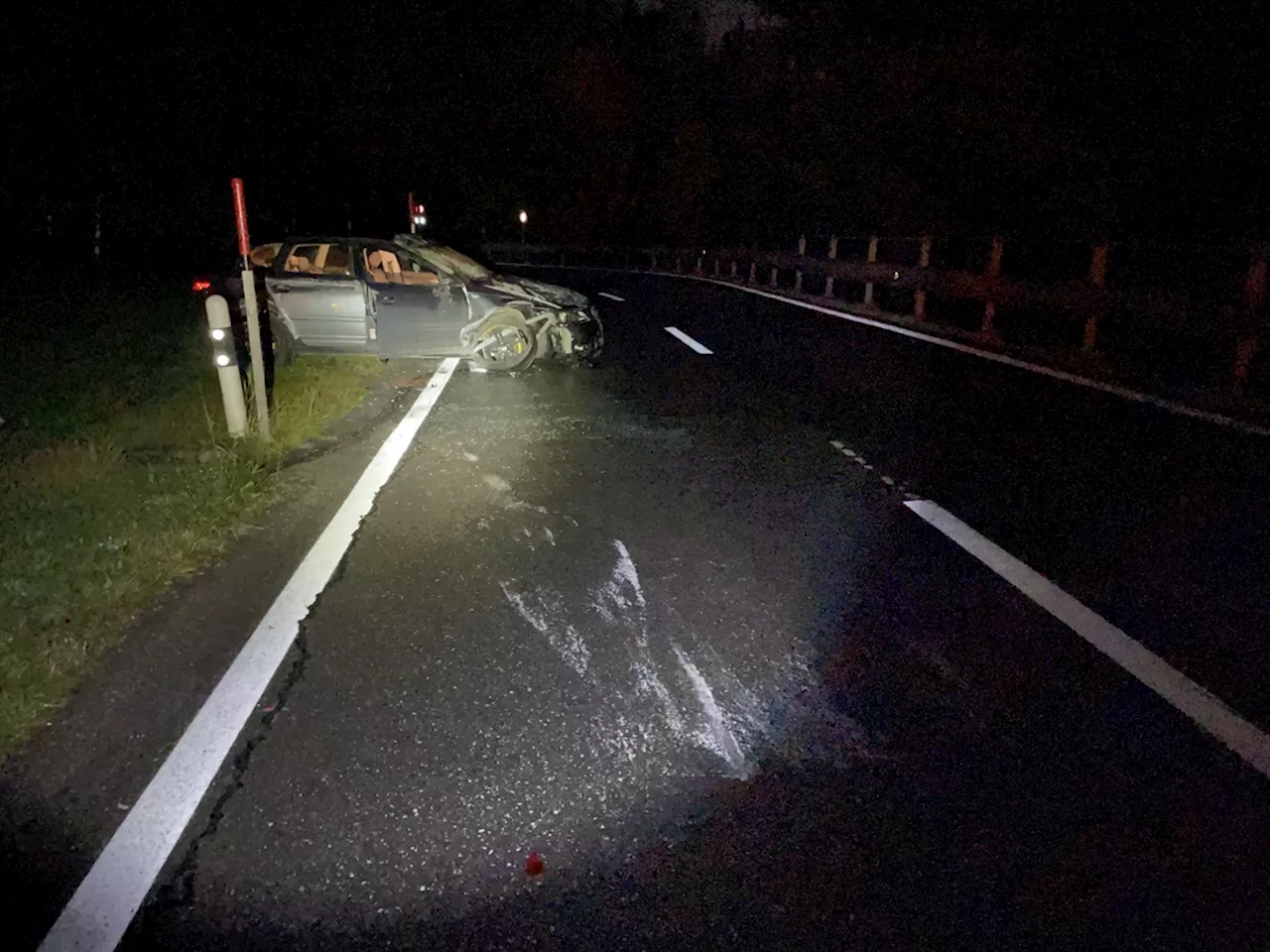 Klosters GR: Auto überschlägt sich – Fahrer alkoholisiert