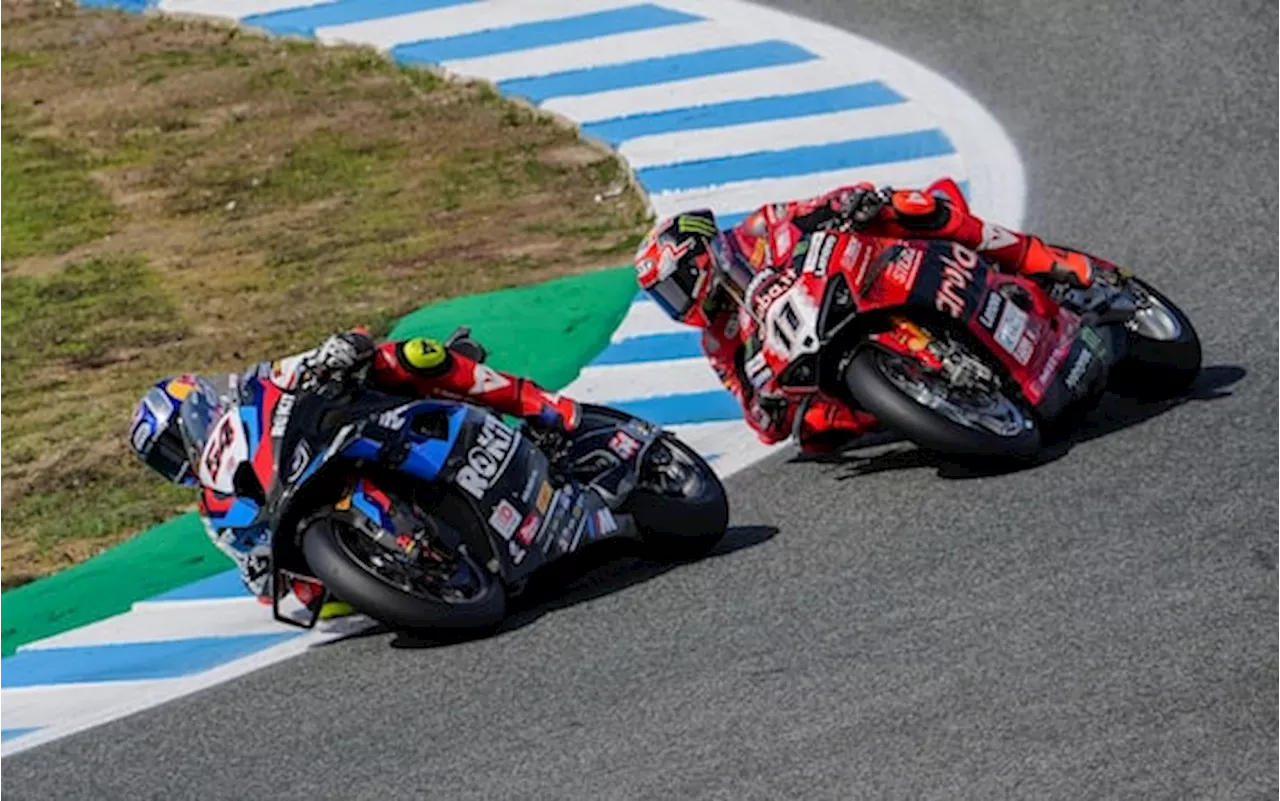 Superbike, Razgatlioglu vince Gara 2 a Jerez. Bulega chiude 2°