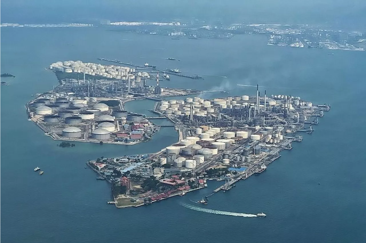 Singapore reports oil spill from Shell pipeline; port authority says leak contained