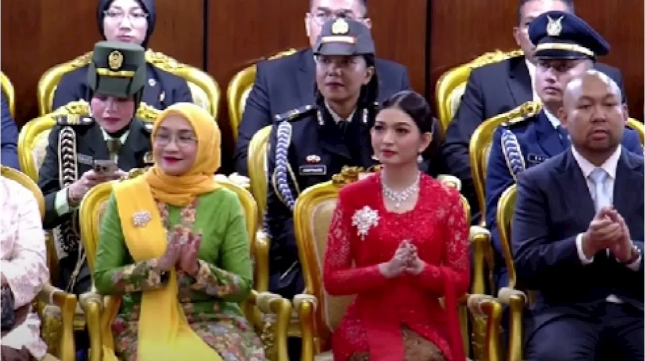 4 Potret Selvi Ananda Menyala Pakai Kebaya Warna Merah, Resmi Jadi Istri Wakil Presiden