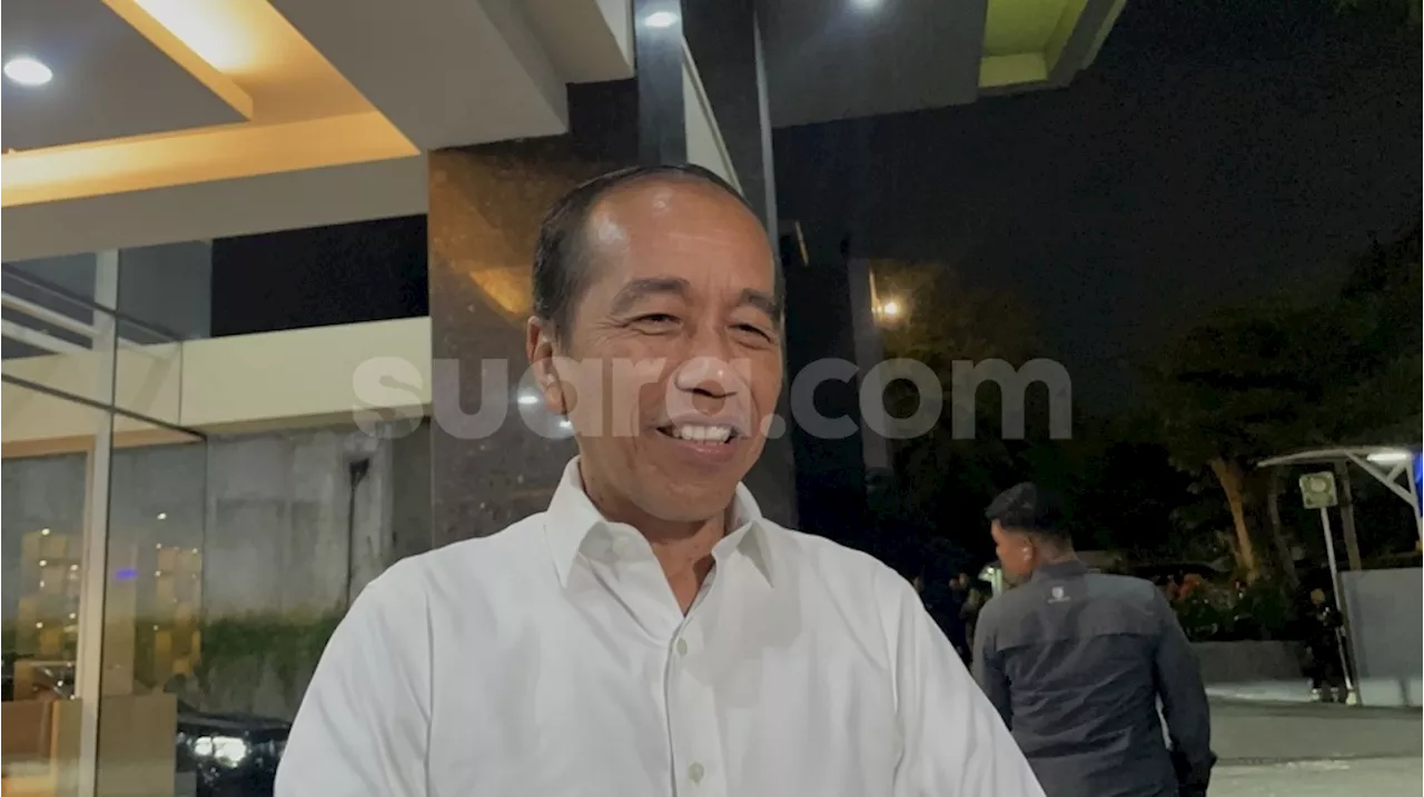 Kepulangan Jokowi ke Solo Dinanti-nanti Warga hingga Selebgram, Kaos 'Visi Aksi Jokowi' Laku Keras