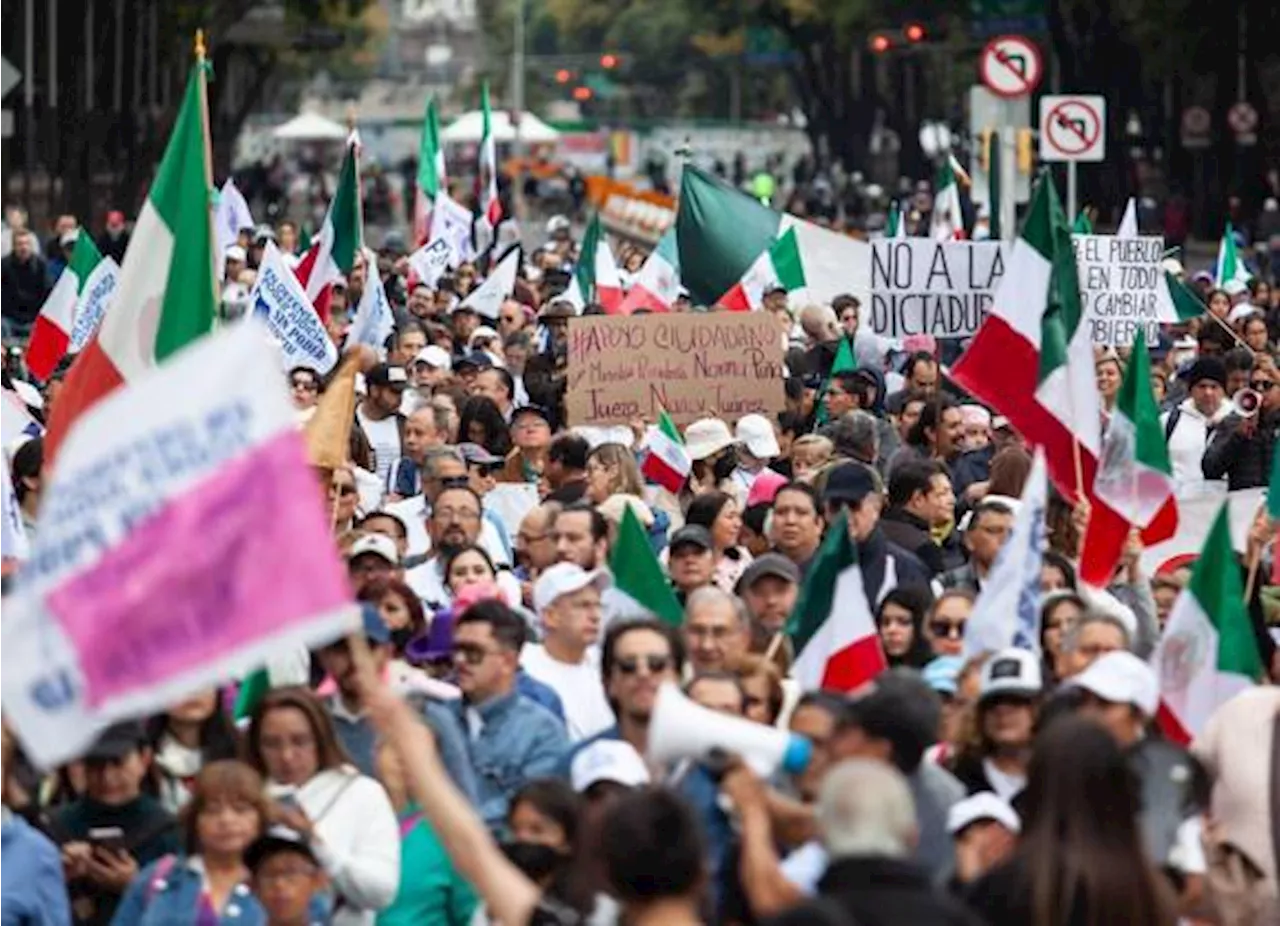 Trabajadores del Poder Judicial marchan contra Sheinbaum por no acatar reforma judicial