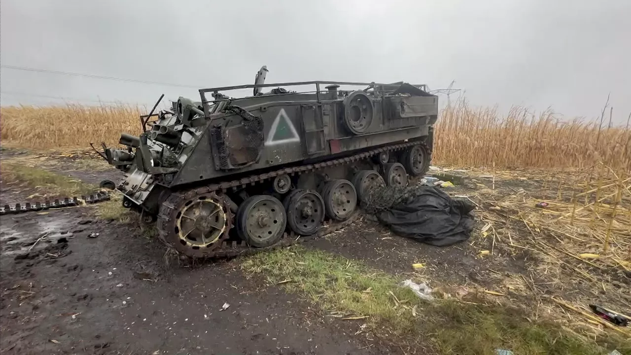 В районе Любимовки украинские боевики массово сбегают со своих позиций