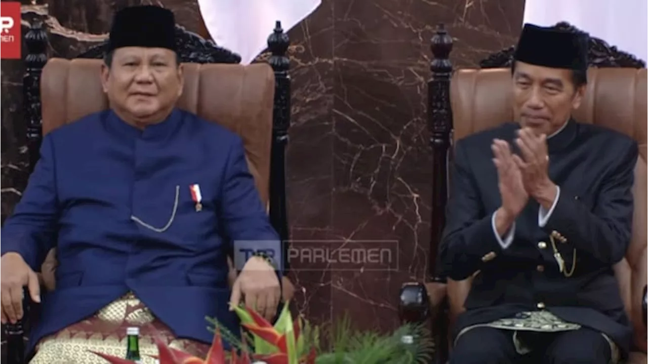 Momen Prabowo Tukar Tempat Duduk dengan Jokowi Usai Sah Jadi Presiden