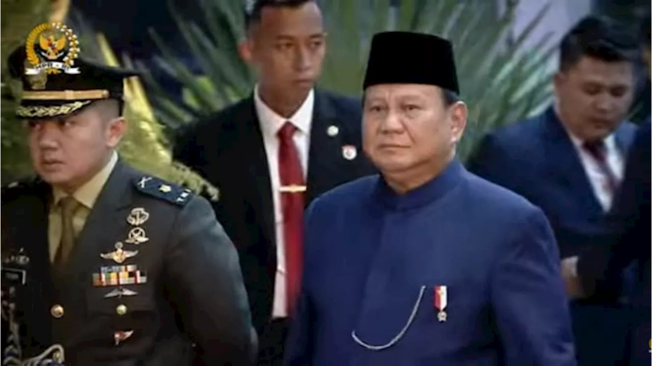 Prabowo Pakai Beskap Betawi, Tiba di DPR Jelang Dilantik Jadi Presiden