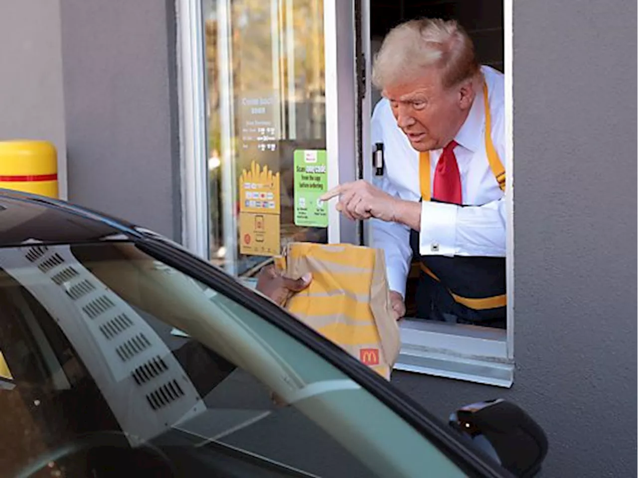 Trump macht Wahlkampf bei McDonald's