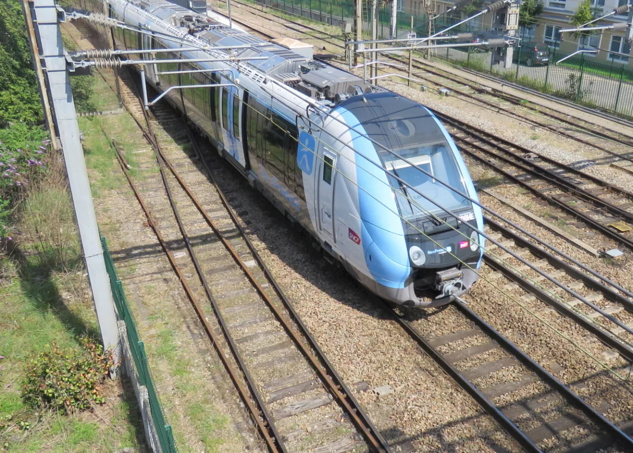RER D : le trafic interrompu en partie dans l'Essonne à cause d'un obstacle sur la voie