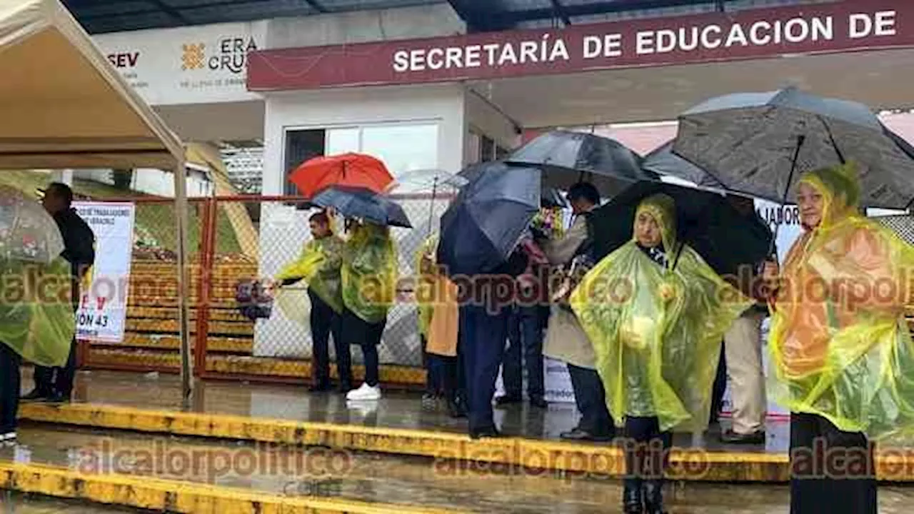 Exigen a la SEV destituir a la Directora de la Escuela Normal de Tantoyuca